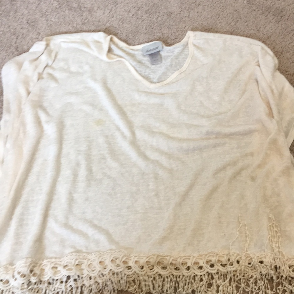 14/16 women’s short sleeve top from avenue